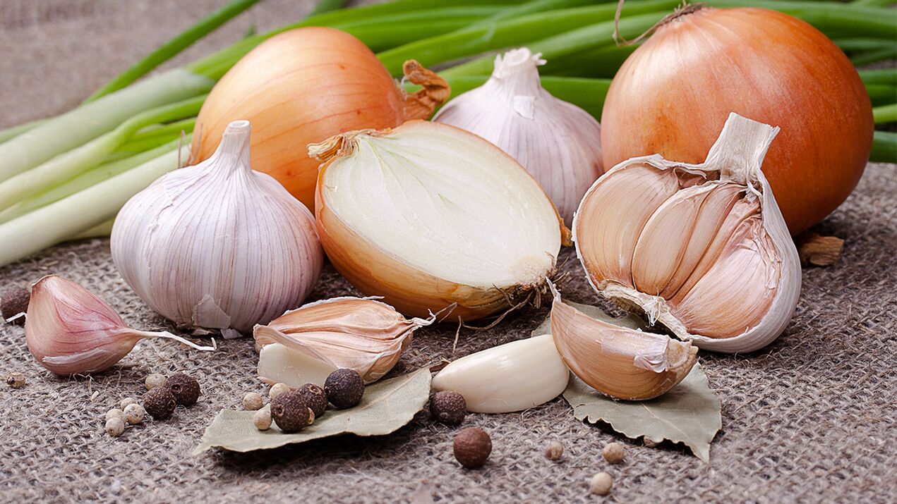 Garlic and onions treat worms